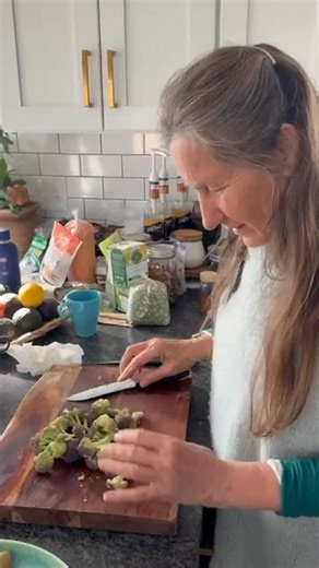 357K views · 19K reactions | ‘Don’t panic, it means it’s organic’ It’s wonderful to find fresh, organic produce on our travels! www.officialbarbaraoneill.com #barbaraoneill #offiicalbarbaraoneill #organic | Barbara O’Neill | Facebook