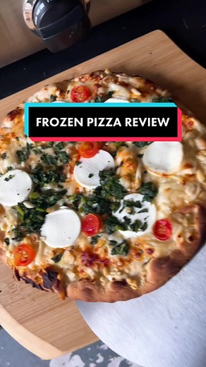 Frozen Pizza Review! Good and Gather spinach and goat cheese. #pizza #frozenpizza #foodreview #ratefoods #pizzalover #cheesyfood #deliciousfood