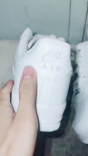 Iconic Air Force 1 Costume Ideas for Your Wardrobe