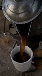 Been wanting an old cowboy coffee pot for a while — the kind that tells stories while it brews. Our friends Bryan (AKA Outlaw) and Mandy McNeely found one collecting dust in Waco, Texas, and I couldn’t be more grateful. Here’s to many open-fire pots ahead… because cowboy coffee just hits different all day long. 🔥🤠☕️ #cowboycoffee #coffee #reels #reel | Farm To Fire Louisiana