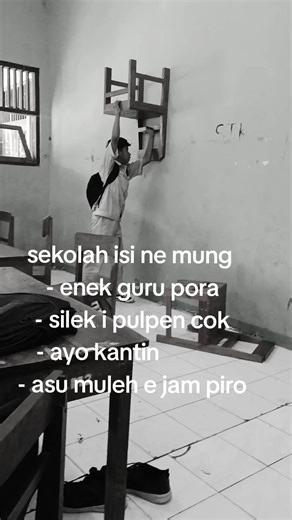 Sekolah: Silek, Guru, dan Kantin