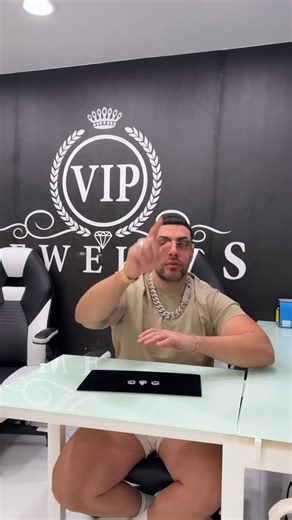 Hollywood on Instagram: "No job too big or small we get it done at vip jewelers quality only💎only the best💎 (786)452-8500"