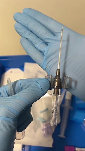 Grey 20 Gauge Cannula Size and Use Guide for Clinical Staff