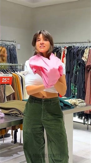 🙂 How to Change a T-shirt Without a Fitting Room