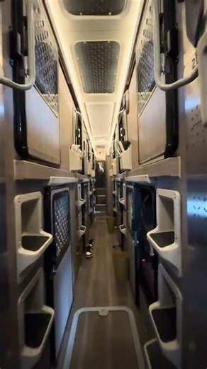Very luxury sleeper class juragan 99 bus [jakarta to malang] #shorts #videobus #juragan99 #busmania