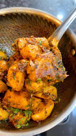 Lehsuni masala aloo recipe #aloo #aloorecipe #masalaaloo