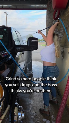 cornerpocketcutie (@cornerpocketcutie)’s video of boss and employee