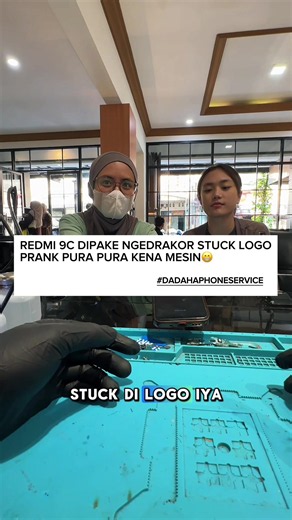LAGI DI PAKE NONTON DRAKOR,HP LANGSUNG STUCK LOGO😭 #service #handphone #android #ugreenbyasteros #asterosofficial @ASTEROS OFFICIAL