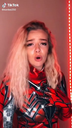 “I guess I’m human no more.” #carnagegwen #gwenstacy #spidergwen #spiderverse #marvel #GetTheLook