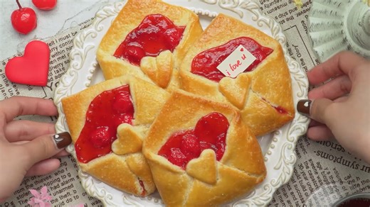 Easy romantic pastries with a sweet surprise note
