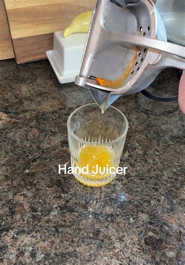 Simplifying Fresh Juice with a Hand Juicer