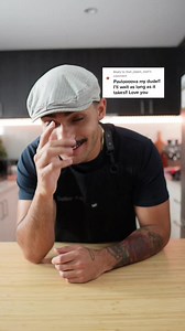 Pavlova 🍓 INGREDIENTS: meringue ~ 4 egg whites (room temp!) ~ 385g icing sugar (220g caster sugar) ~ 6g cornstarch/cornflour ~ 7g lemon juice (from a lemon always) whipped cream (until stiff peaks) ~ 250ml thickened cream/heavy cream ~ 20g-30g icing/powdered sugar oven (convection) ~ preheat to 100°C ~ bake for 90 minutes ~ turn up to 120°C for 10 minutes ~ open oven slightly and let it sit in there for 3-6 hours extras ~ strawberry, kiwi, passionfruit, raspberries and blueberries #pavlova #mer