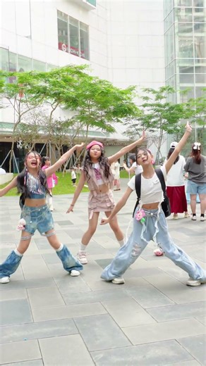 😱 Did Thuc Anh Use MAGIC?! Boom Shakalaka Jumpshot Dance Challenge 🏀✨ #fyp #fun