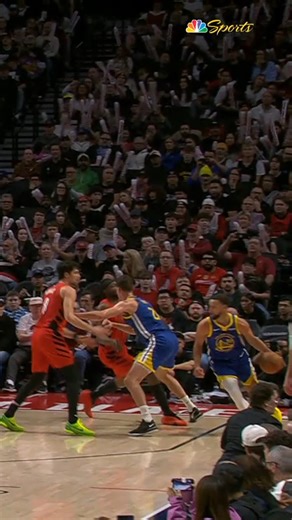 4.4M views · 82K reactions | STEPH DOING STEPH THINGS  Steph Curry hit the wild look-away triple in last night's Golden State Warriors' action  | NBA | Facebook