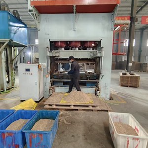 [Hot Item] Presswood Pallet Making Machine Wooden Pallet Hydraulic Press Machine Compressed Wood Pallet Production Line