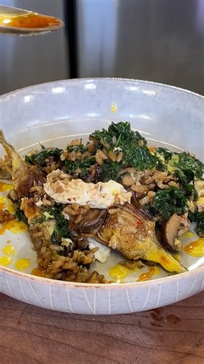 Food Network on Instagram: "@bobbyflay’s Kale and Wild Mushroom Paella was famous at his restaurant, Gato, for a reason 👏👏 Watch Bobby on new episodes of #BobbysTripleThreat > Tuesdays at 8|7c. Get the recipe with the link in our bio."