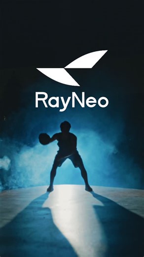 Takashi Film on Instagram: "RayNeo Air 3S Pro | 手のひらサイズのモニター🖥️ スマートグラス「RayNeo Air 3S Pro」を撮影現場で使用しました。 USB-Cを挿すだけでモニターになり、アダプターを使えばHDMI入力も可能です。 手のひらサイズで持ち運べるので、場所を選ばす快適に編集・動画視聴が出来ます。 【主な機能】 •201インチ相当のバーチャルディスプレイ •最大120Hzのスムーズなリフレッシュ •最大1200ニト／コントラスト比200,000:1 •約76gの超軽量設計 •クアッドスピーカー＋Whisper Mode 2.0 公式サイト： https://dada.link/gkU3C3 Amazon：https://dada.link/deURFp RayNeo Air 3S Pro | Palm-sized External Monitor 🖥️ Used on an actual shoot. Plug-and-play via USB-C for instant monitoring; HDMI input