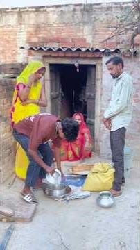 मां से बटवारा करने का पाप #deshidhamakashow #shortfeeds #awadhicomedy #villagecomedy