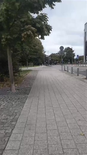 ✨5 minut od lekcji… i już masz piasek pod stopami! 🏖️ W TEB EDUKACJA uczysz się zawodu, który daje Ci przyszłość, a między zajęciami – chillujesz nad morzem 😎 📚➡️🌊 Kto powiedział, że nauka nie może wyglądać jak wakacje? #TebEdukacja #StudyVibes #5MinutDoPlaży #GdyniaMood #SlayYourFuture | TEB Edukacja Gdynia