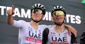 Tour de France 2025 - Siegerehrung mit Florian Lipowitz, Pogacar, Vingegaard und Co.: Historisches Podium in Paris