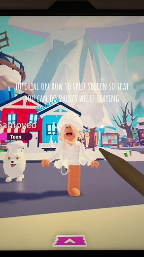 How to do split screen on the new ipad for ipad! If you want a tutorial on pause play I can also do a tutorial! #ipad #ios #adoptme #fyp