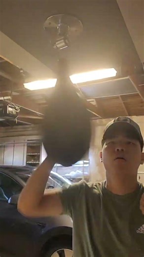 Speed Bag Practice at Home #boxing #speedbag #training #rhythm #homeworkout #boxingtraining #boxing