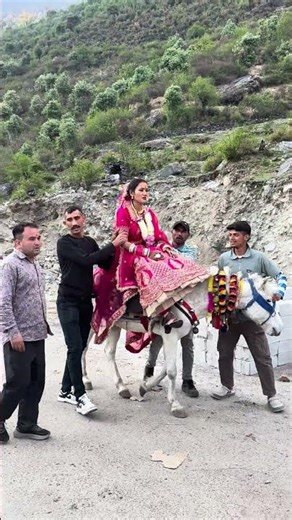 Dulhan Gode pe #shorts #dulhan