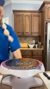 Ok, Froggyland!! We know you’re cooped up at home…so @lilypadd104 is gonna keep you entertained today! Watch her decorate her famous “Cookie Dough Stuffy Cake”!! She might even save a piece for @tadpole104 😂 Stay safe & warm, everyone❄️🫶🐸🎂 | Froggy 104