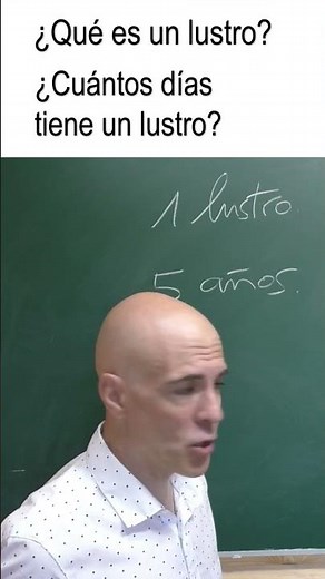 What is a lustrum and how many days are there?