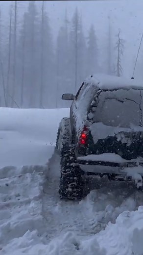 Squarebody Rule: If It’s Storming, We’re Wheeling #chevy #Squarebody #4x4 #reels | Blazin Biddles Off-Road | Facebook