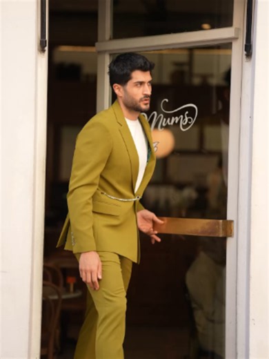 Step into refined summer elegance 🌿✨ The Olive Green Summer Wedding Casual Suit is designed for effortless sophistication, perfect for warm-weather weddings, outdoor celebrations, and stylish occasions. Lightweight, modern, and built to stand out without trying too hard. Make it yours this season, link in bio. #MensSummerStyle #WeddingSuit #OliveGreenSuit #MensFashion #SummerWedding #SmartCasual #Menswear #StyleUpgrade #WeddingGuestStyle #SummerElegance