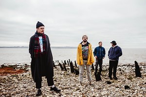 bdrmm - Happy lyrics