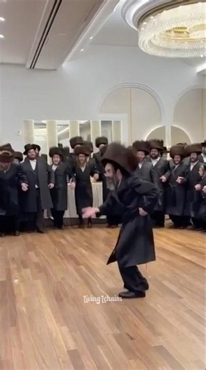 Shabbos Kodesh Dance. #hasidic