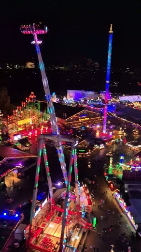 Come with me for a spin on Hangover - The Tower to see the new layout of Winter Wonderland from above 😍❄️ | Diary of a RollerCoaster Girl