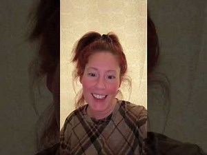 Vanessa Martin is live!