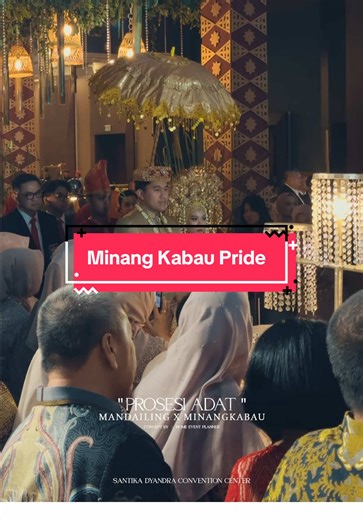 The Wedding Reception dr. Egi dan dr. Gina #minang #minangkabau #pernikahanadat #padang #weddingorganizermedan