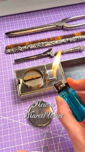 🛑Most people think Marcel waves are a ‘1920s flapper thing’ — that’s the surface layer. The real story starts in Paris, 1872… with a flame-heated iron and a very steady hand. If you know how to do this, you’re in the top 1% of hairdressers historically. ⏳The waiting list is closing ⏳ https://www.skulltresspro.com/waiting-list?utm_source=ig&utm_medium=social&utm_content=link_in_bio #hair #wigslayer #wigstyling #hairdresser #history | The Skulltress - Vanessa Davis