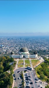 Émerveillez-vous sous les étoiles au Griffith Observatory à Los Angeles ! Admirez des vues imprenables, découvrez des expositions interactives et vivez la magie des étoiles. Que vous soyez amateur d'astronomie ou en quête d'une expérience unique, cet endroit est incontournable ! L’avez-vous déjà visité ? 🌌✨ 📍Discover Los Angeles En savoir plus :https://bit.ly/47J3YET | Visit California