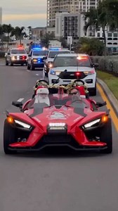While it looks like we might be hot on Santa’s tail, we actually were keeping him safe during the 12 Days of Christmas Making Spirits Bright Parade on Clearwater Beach today. #clearwater #clearwaterbeach #clearwaterflorida #santa #clearwaterbeachflorida🌴 #hohoholidays #hohoho🎅🏻 | Clearwater Police Department