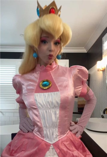 Transform into Princess Peach with Stunning Cosplay