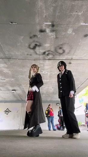 Maka & Kid living their best Barbie dog life✌️ @owl_lord_cosplays // #souleatercosplay #makacosplay #deaththekidcosplay #sakuracon2023