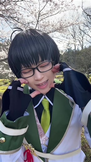 いろんなハートしたくて必死だった笑 こてくんなら上手にできそう！🫰 #篭手切江コスプレ #刀剣乱舞コスプレ ⚠️反転注意