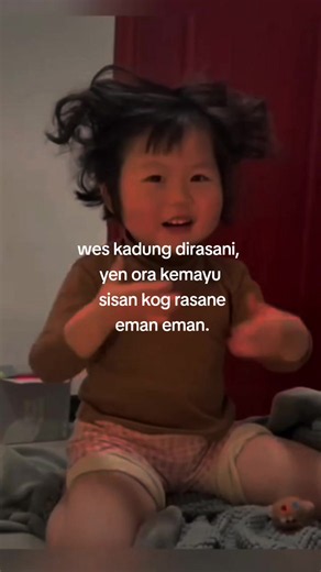 YeLlow❗ (@mba_yenni)’s videos with suara asli - DiniKurnia