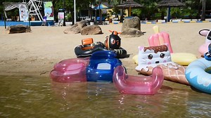 Factory Customized Children Inflatable Lounge Ride on Swimming Pool Floating Plane Toy Water Toy Pool Float