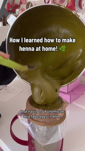 Learn How to Make Henna at Home Easily!