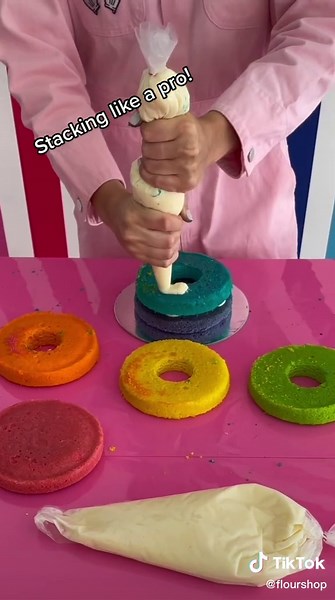 Absolutely magical!! 🌈🤩🌈 #flourshop #cake #rainbow #makingacake #rainbowexplosion #makingof #sprinkles #baking