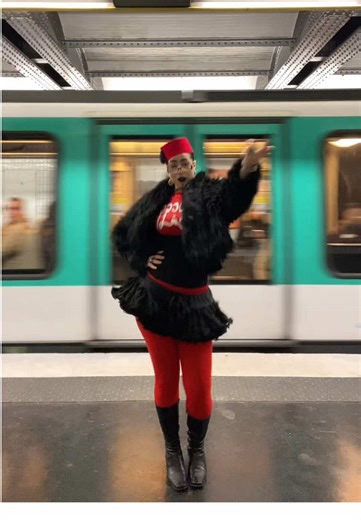 Ya le metro a ne pas rater 🤭