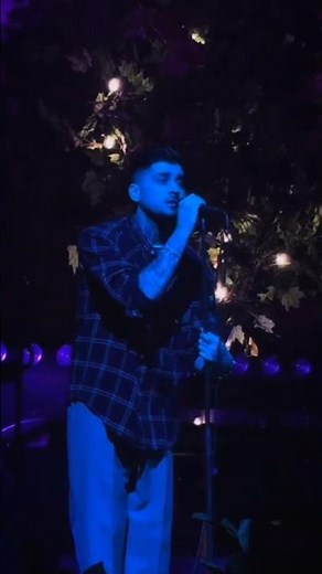 Zayn Singing Pillow Talk in New York 📍😍