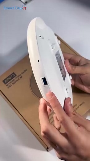 Huawei eKitEngine WiFi-7 Access Point AP673، الحل الأمثل لشبكات Wi-Fi فائقة السرعة: ‏🔹 Super Speed: سرعة تصل إلى 13.66 Gbps مع أحدث تقنيات WiFi-7 🚀 ‏🔹 Stable Connection & Faster Response: بفضل تقنية MLO (Multi-Link Operation) التي تتيح الاتصال عبر ترددات 2.4GHz, 5GHz & 6GHz في نفس الوقت 📶 ‏🔹 Enhanced Performance: أداء أعلى بنسبة 20% بفضل معايير 4K QAM 📲 ‏🔹 Advanced Security: حماية فائقة باستخدام WPA3 Encryption Algorithm 🔒 ‏🔹 Easy Management: تحكم كامل عن بُعد عبر Huawei Free Cloud Serv