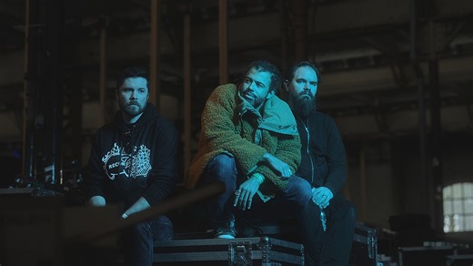 clipping. announce new album Dead Channel Sky, share blistering "Change the Channel"